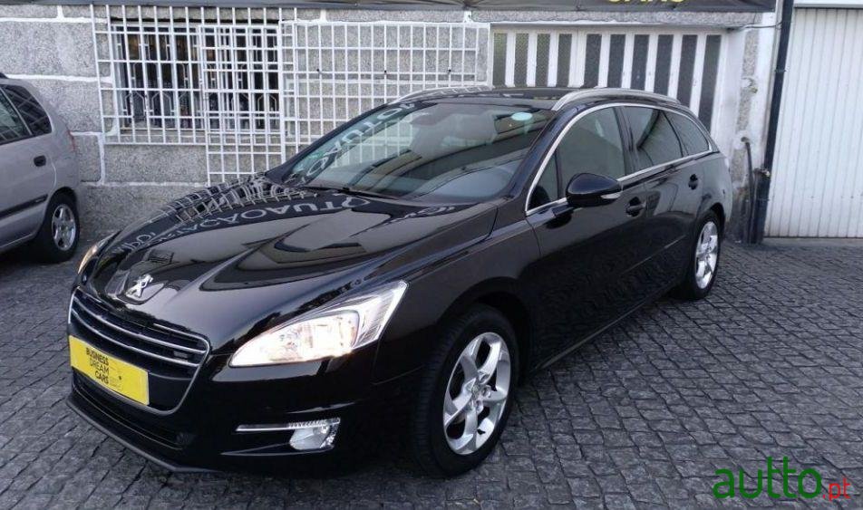 2014' Peugeot 508 Sw photo #1