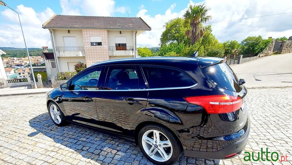 2016' Ford Focus Sw photo #3