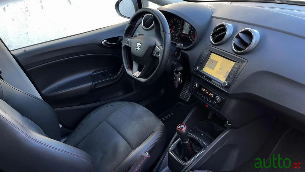 2015' SEAT Ibiza 1.0 Ecotsi Fr photo #4