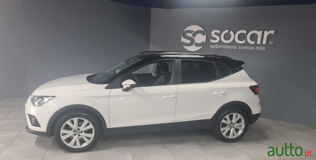 2020' SEAT Arona photo #2