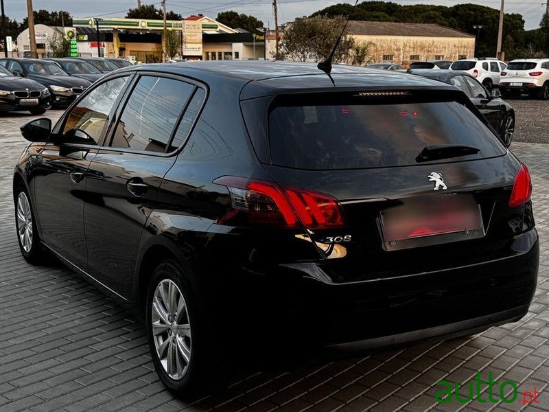 2020' Peugeot 308 photo #4