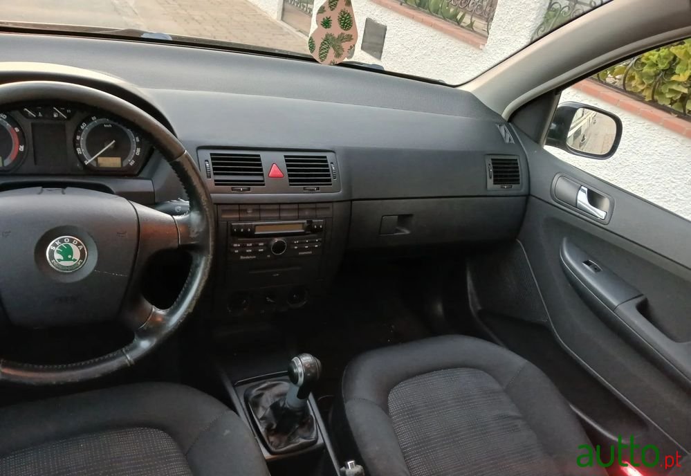2007' Skoda Fabia Break photo #6