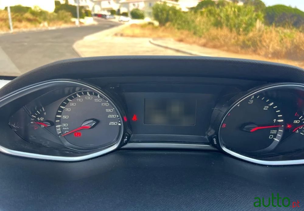 2015' Peugeot 308 Sw photo #5