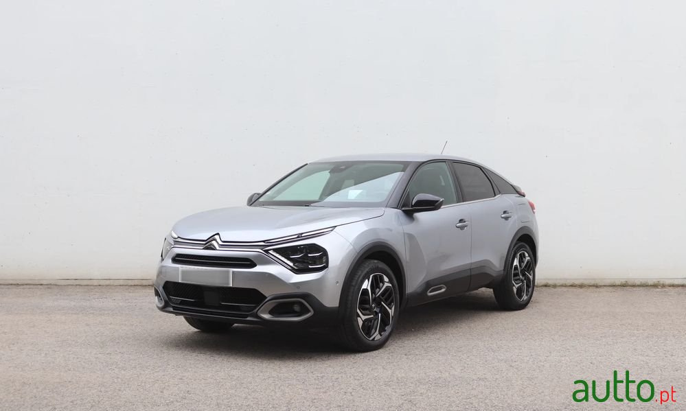 2022' Citroen C4 photo #1