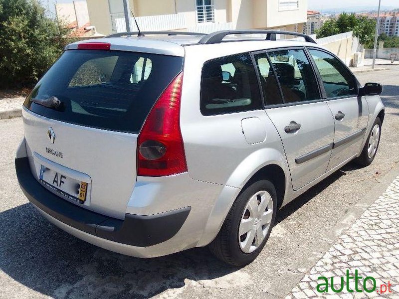 2005' Renault Megane Break photo #1