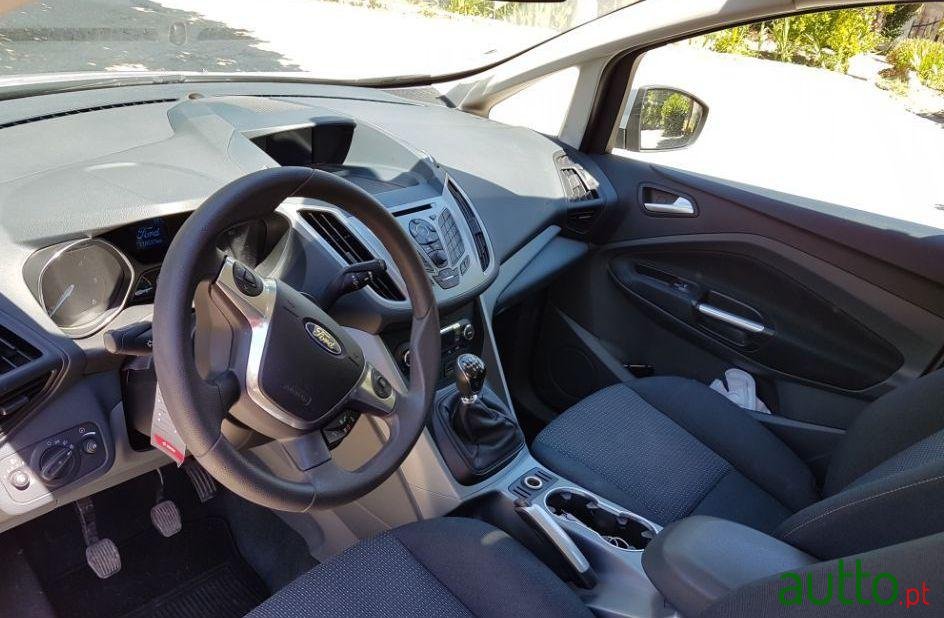 2011' Ford Grand C-MAX photo #4