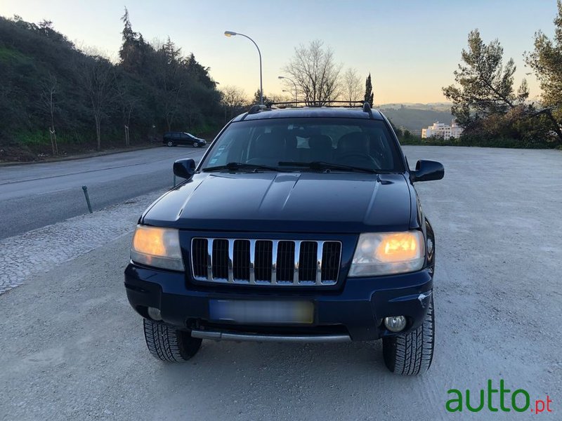 2004' Jeep Grand Cherokee Overland photo #2