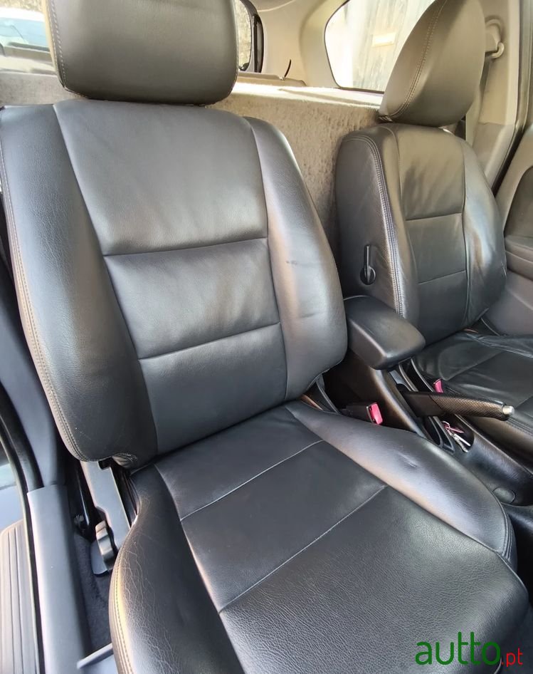 2003' Nissan Almera photo #6