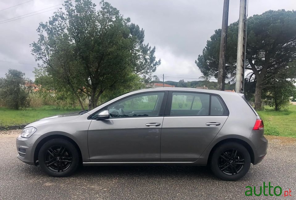 2014' Volkswagen Golf photo #4