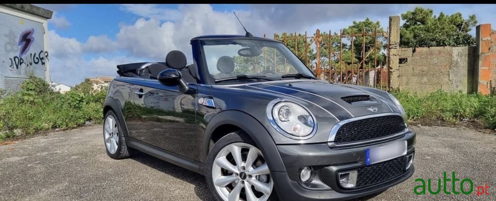 2012' MINI Cabrio Cooper S photo #1