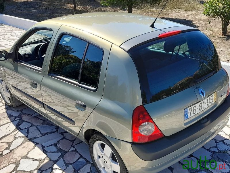 2003' Renault Clio photo #3