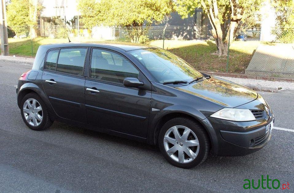 2007' Renault Megane photo #1