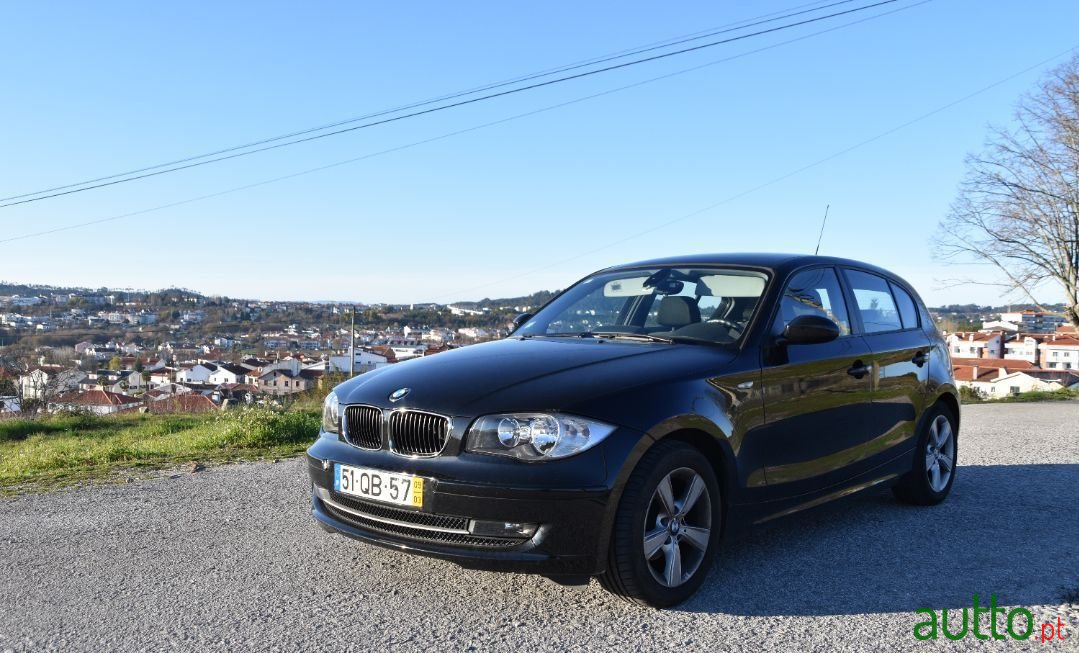 2009' BMW 116 photo #1