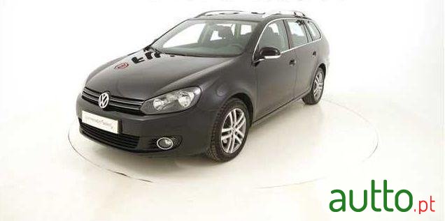 2011' Volkswagen Golf Variant photo #1