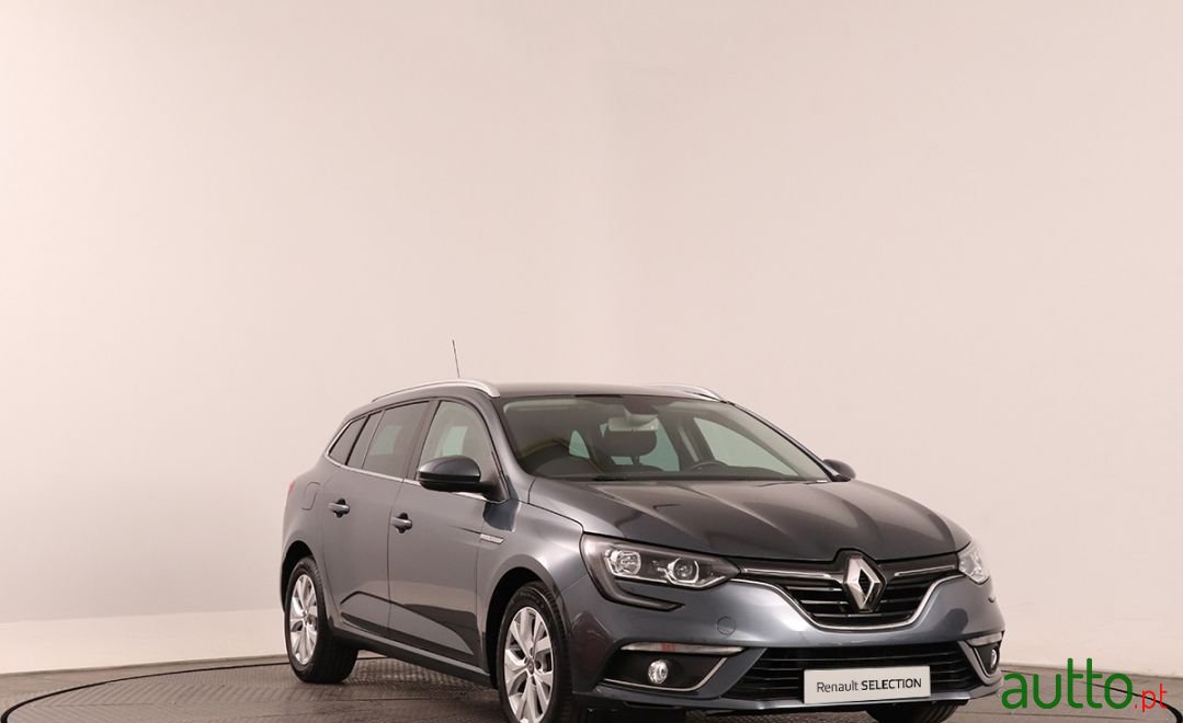 2018' Renault Megane Sport Tourer photo #1