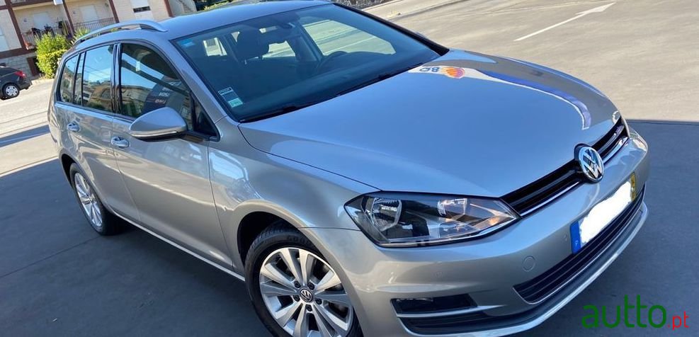 2014' Volkswagen Golf Variant photo #3