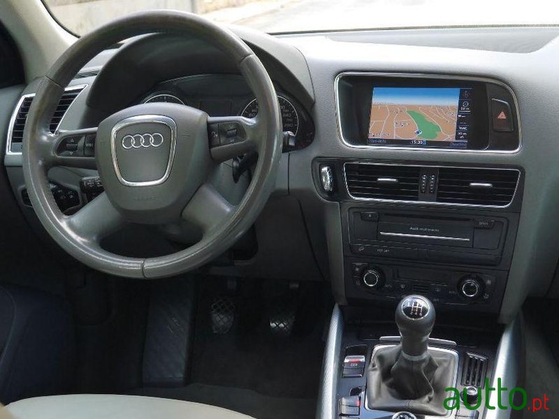 2009' Audi Q5 2.0 Tdi Quattro photo #1