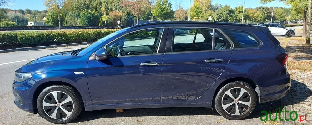 2018' Fiat Tipo Station Wagon photo #4