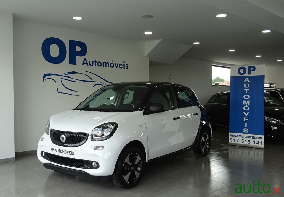 2019' Smart Forfour photo #1