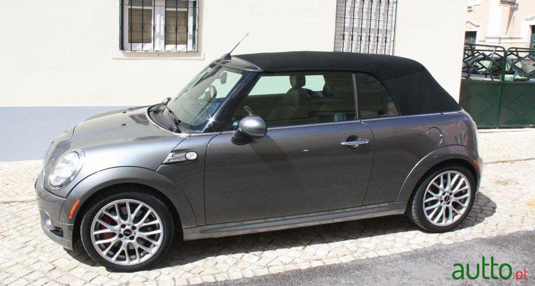 2009' MINI John Cooper Works photo #4
