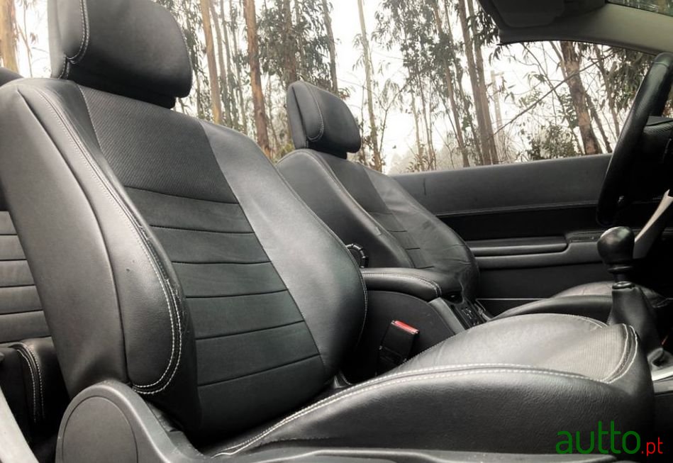 2008' Renault Megane photo #3