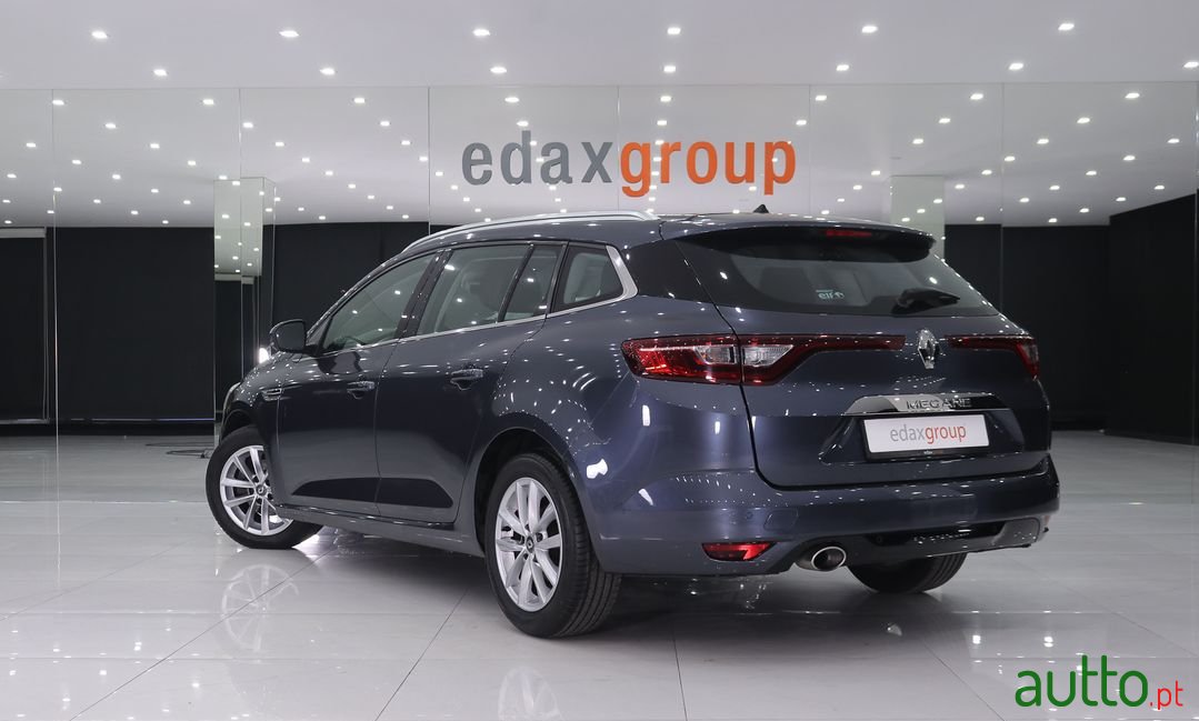 2017' Renault Megane Sport Tourer photo #4