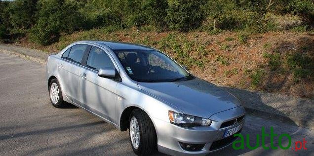 2011' Mitsubishi Lancer photo #1