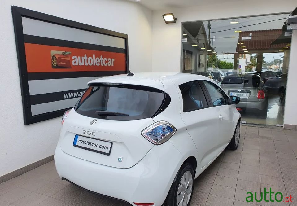 2015' Renault Zoe photo #3