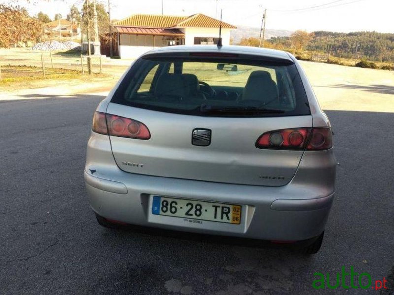2002' SEAT Ibiza 1.2 12V Signo photo #1