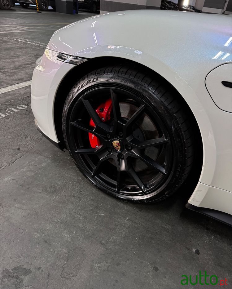 2022' Porsche Taycan Gts photo #4