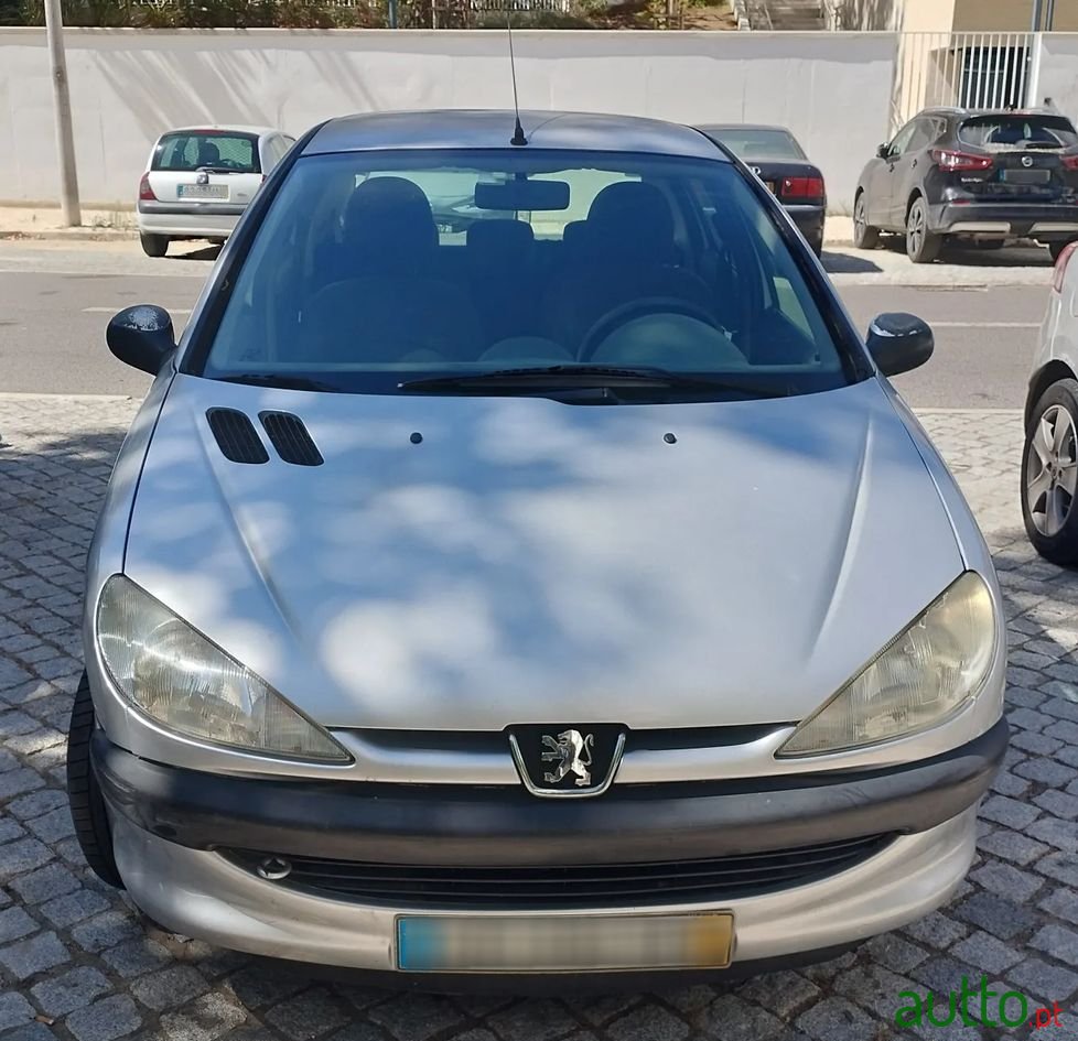 2002' Peugeot 206 1.1 Color Line photo #1