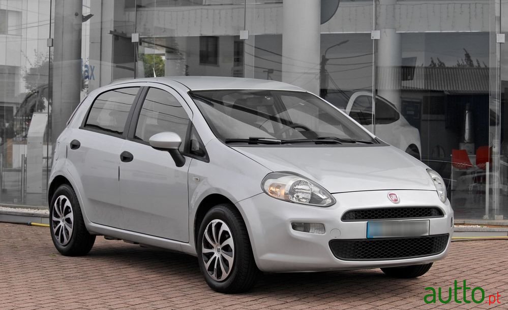 2012' Fiat Punto 1.2 Easy Start&Stop photo #1