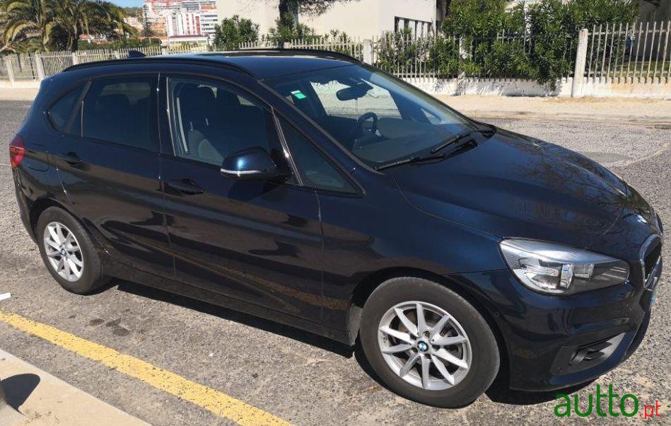 2016' BMW 216 Active Tourer photo #1