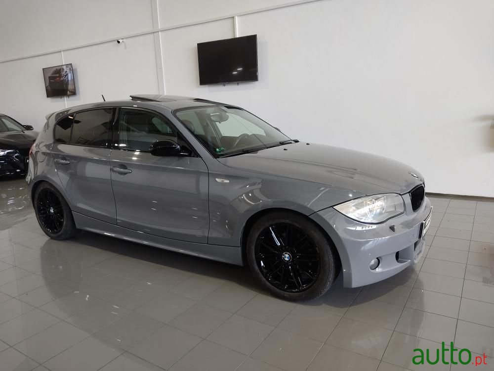 2004' BMW 120 photo #6