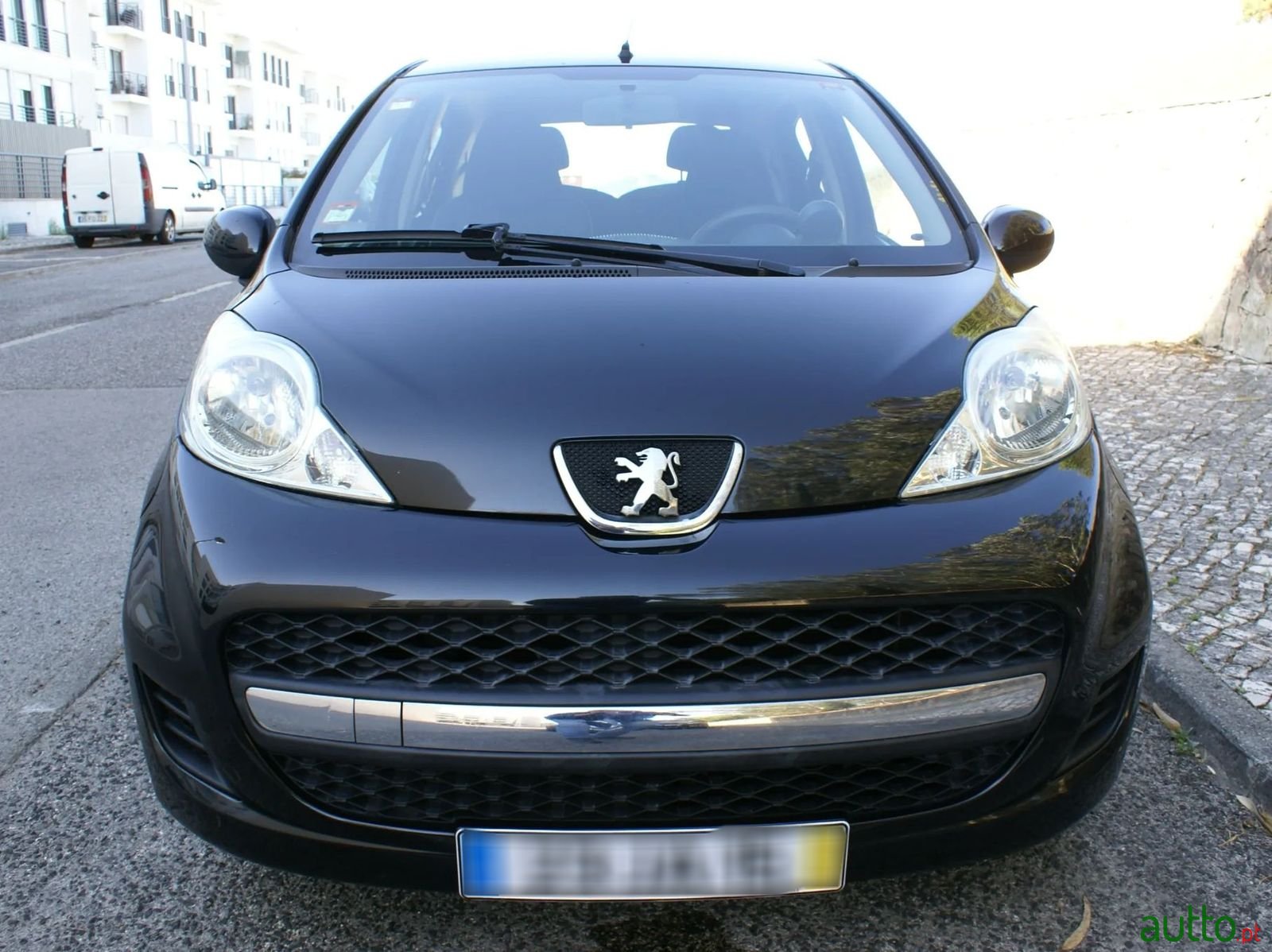 2010' Peugeot 107 photo #2