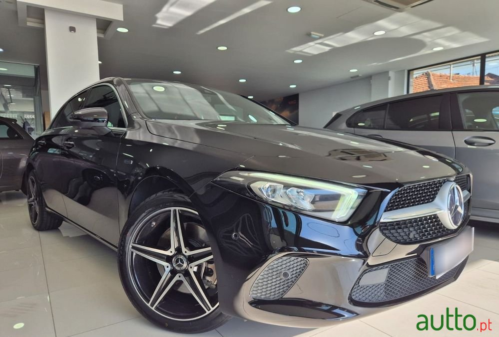 2020' Mercedes-Benz Classe A photo #1