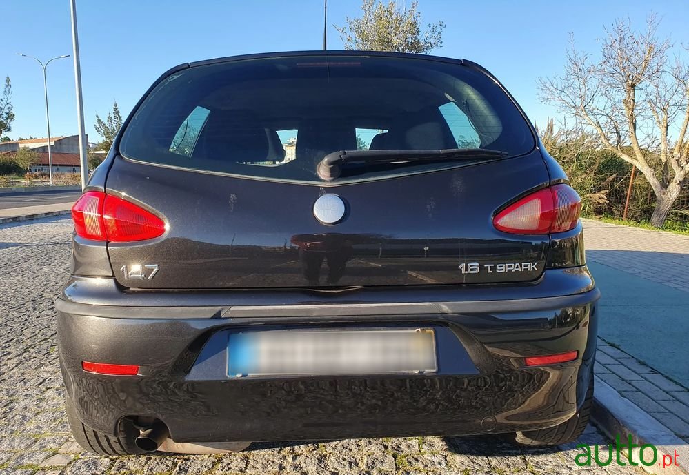 2004' Alfa Romeo 147 photo #5