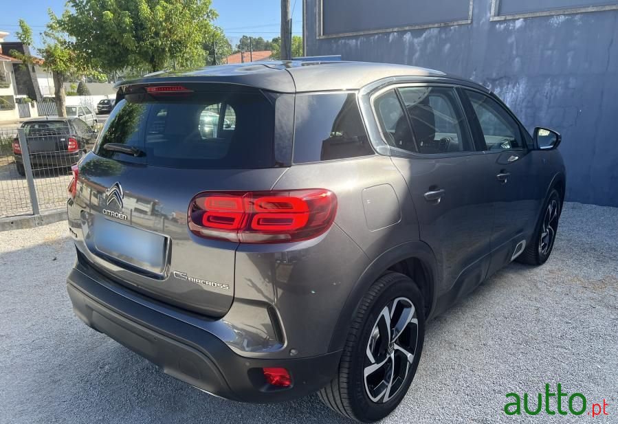 2020' Citroen C5 Aircross photo #6
