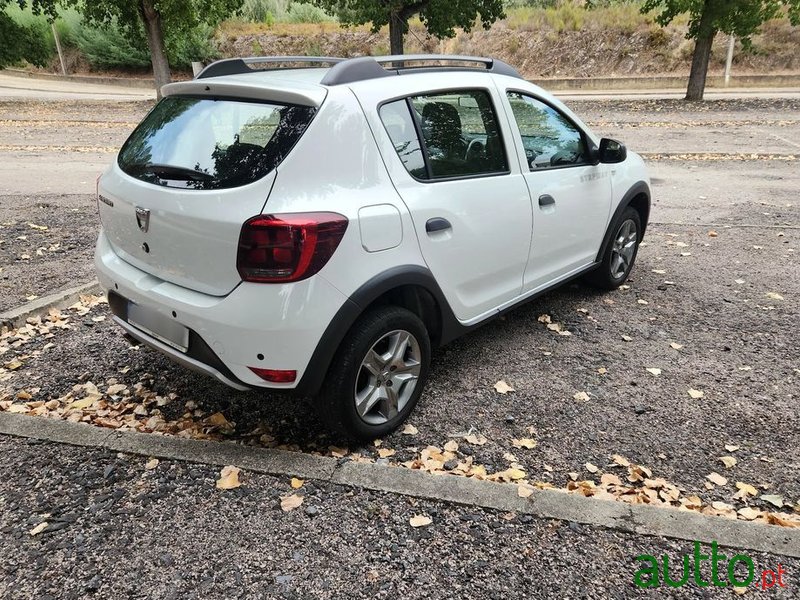 2020' Dacia Sandero 0.9 Tce Stepway photo #3