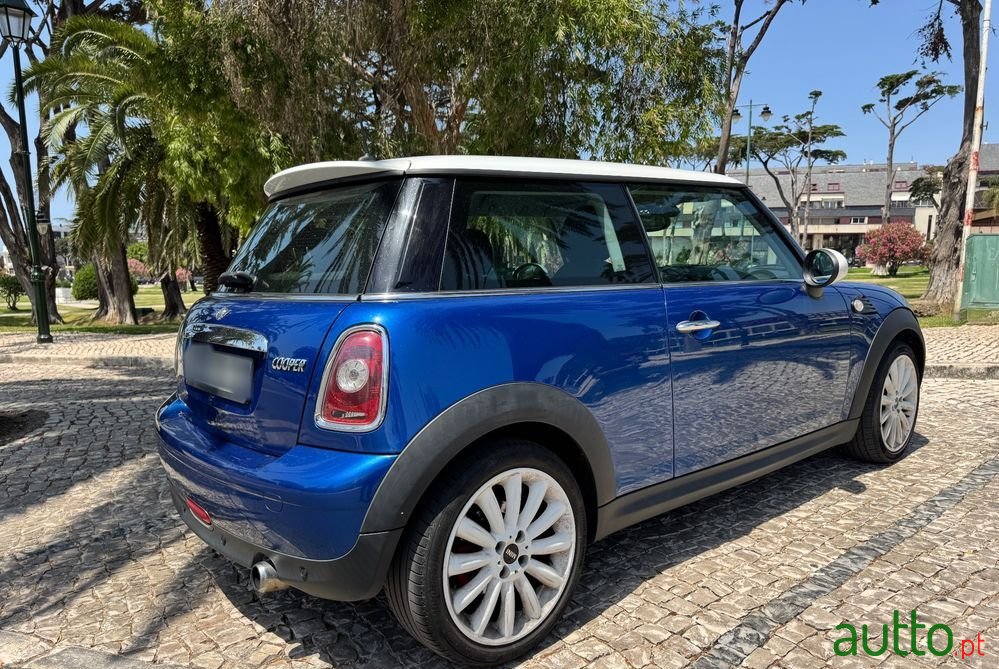 2008' MINI Coupé photo #4