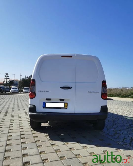 2017' Peugeot Partner photo #4