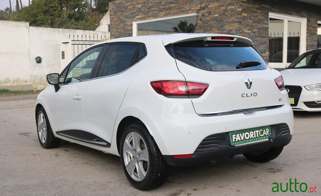 2016' Renault Clio photo #2