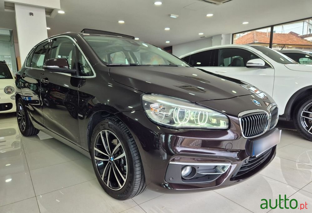 2015' BMW Série 2 D Line Luxury photo #1