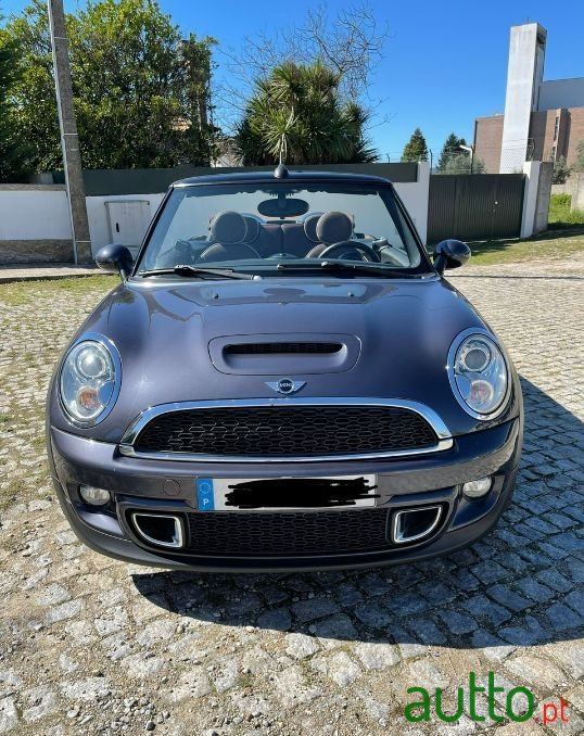 2011' MINI Cooper Ver-S photo #1