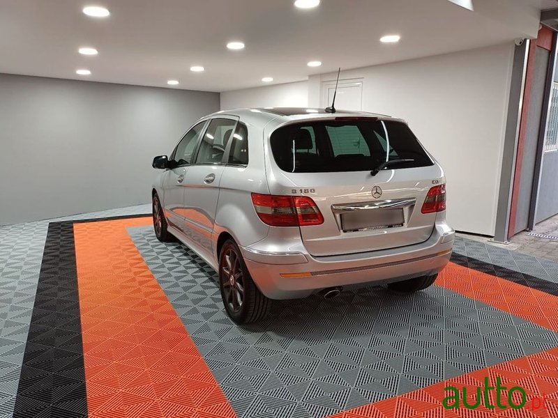 2011' Mercedes-Benz Classe B Cdi photo #6