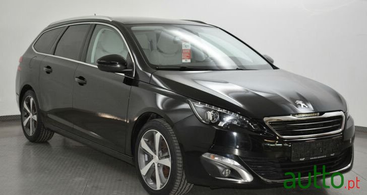 2017' Peugeot 308 Sw photo #1