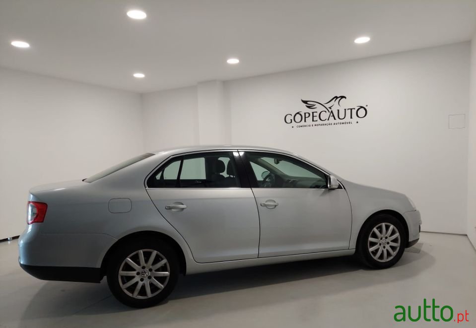 2006' Volkswagen Jetta photo #3