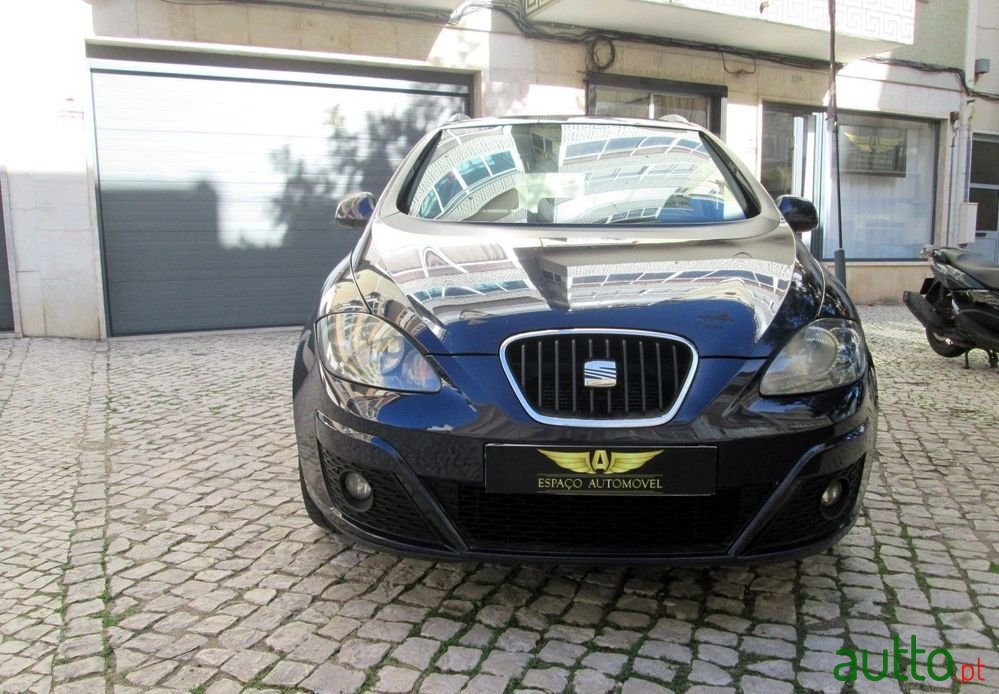 2010' SEAT Altea 1.6 Tdi Sport Dpf photo #2