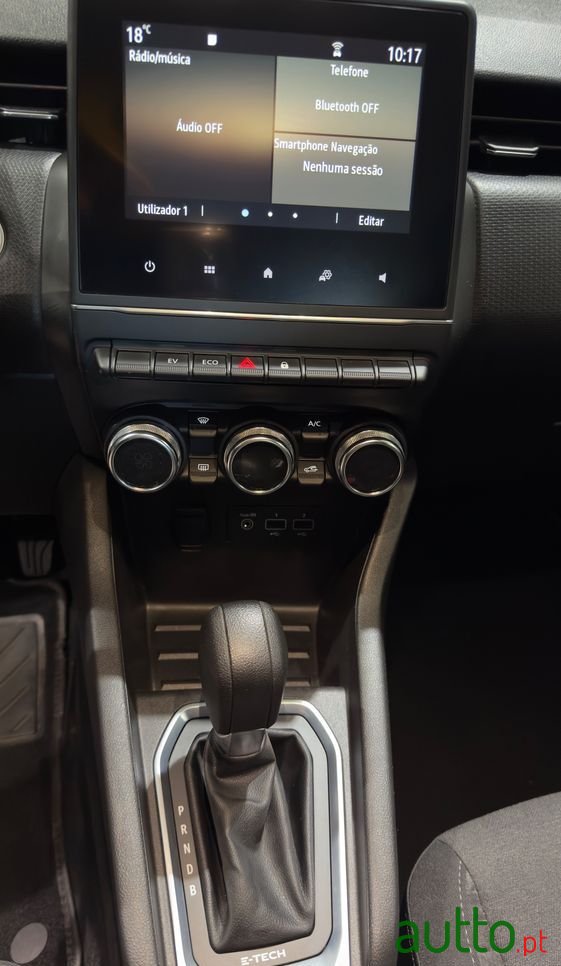 2021' Renault Clio photo #5