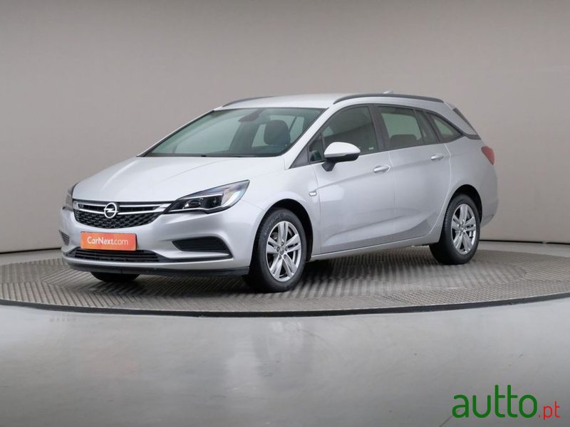 2017' Opel Astra Sports Tourer photo #1